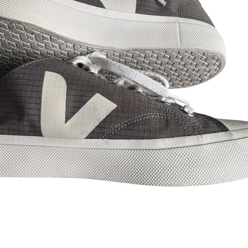 VEJA - WATA II Low Ripstop Sneakers Kaki Pierre Size 40 (Women’s 9) - Picture 10 of 12